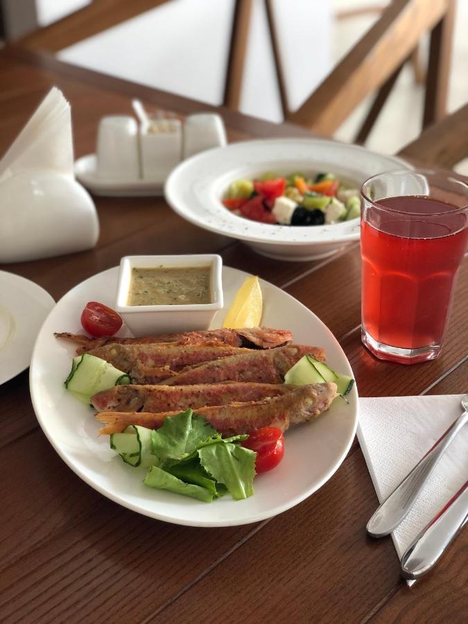 Villa Rk Deluxe ซาโตกา ภายนอก รูปภาพ