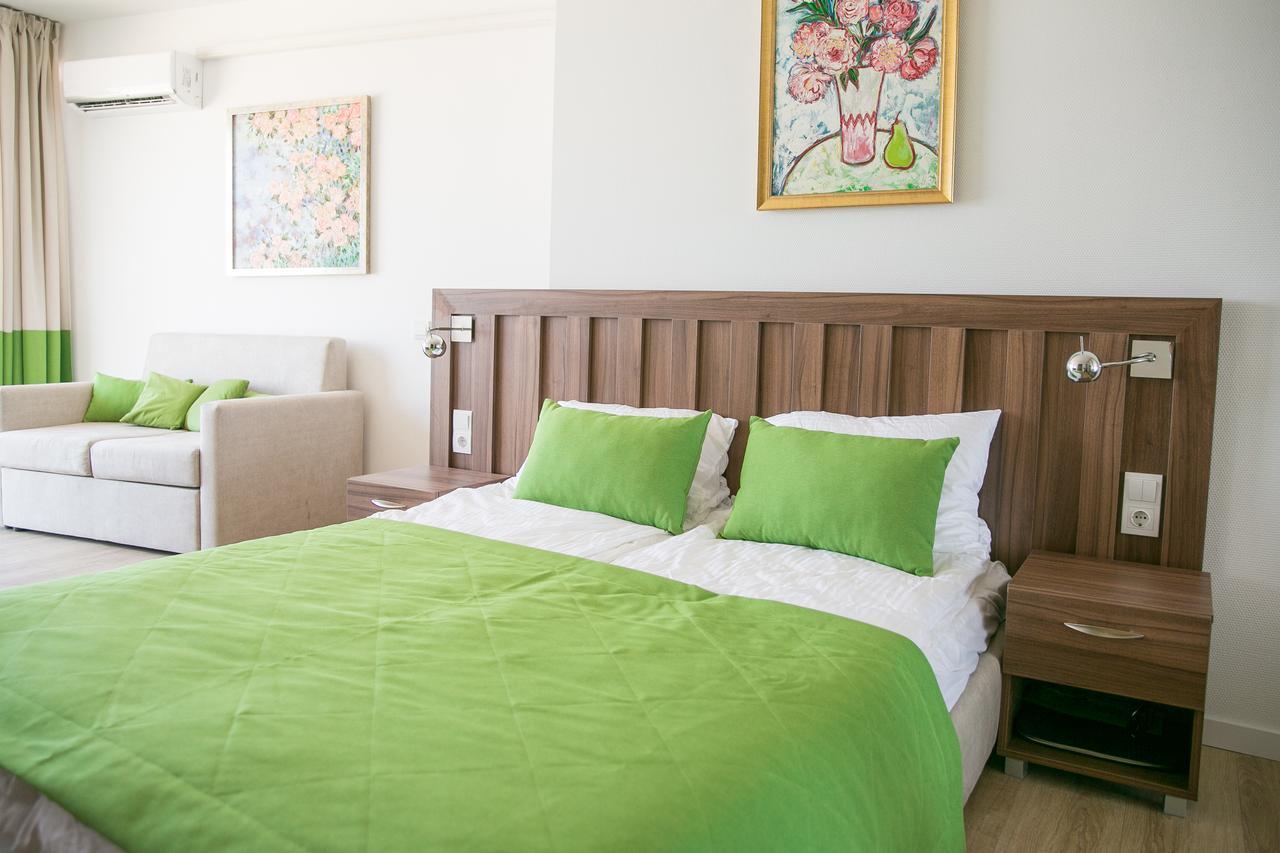 Villa Rk Deluxe ซาโตกา ภายนอก รูปภาพ