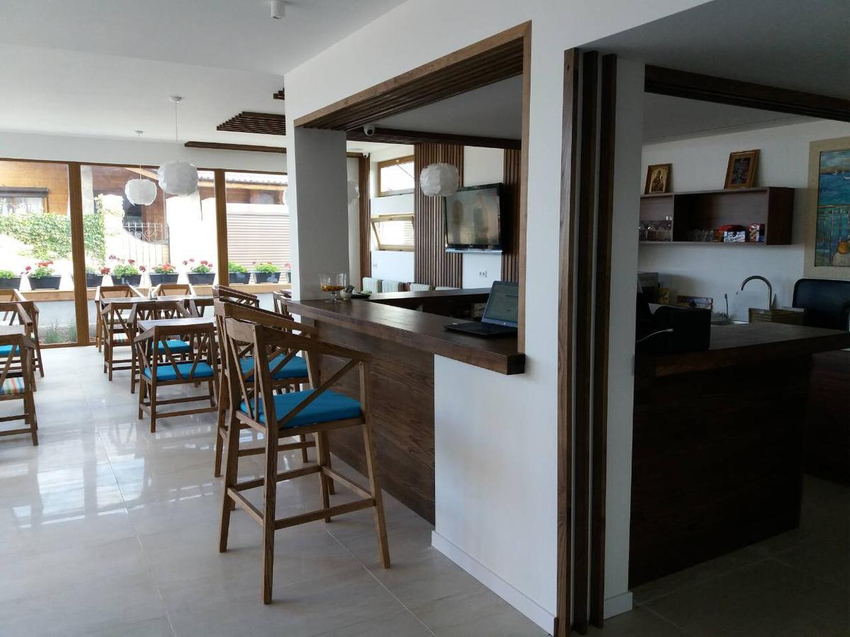 Villa Rk Deluxe ซาโตกา ภายนอก รูปภาพ